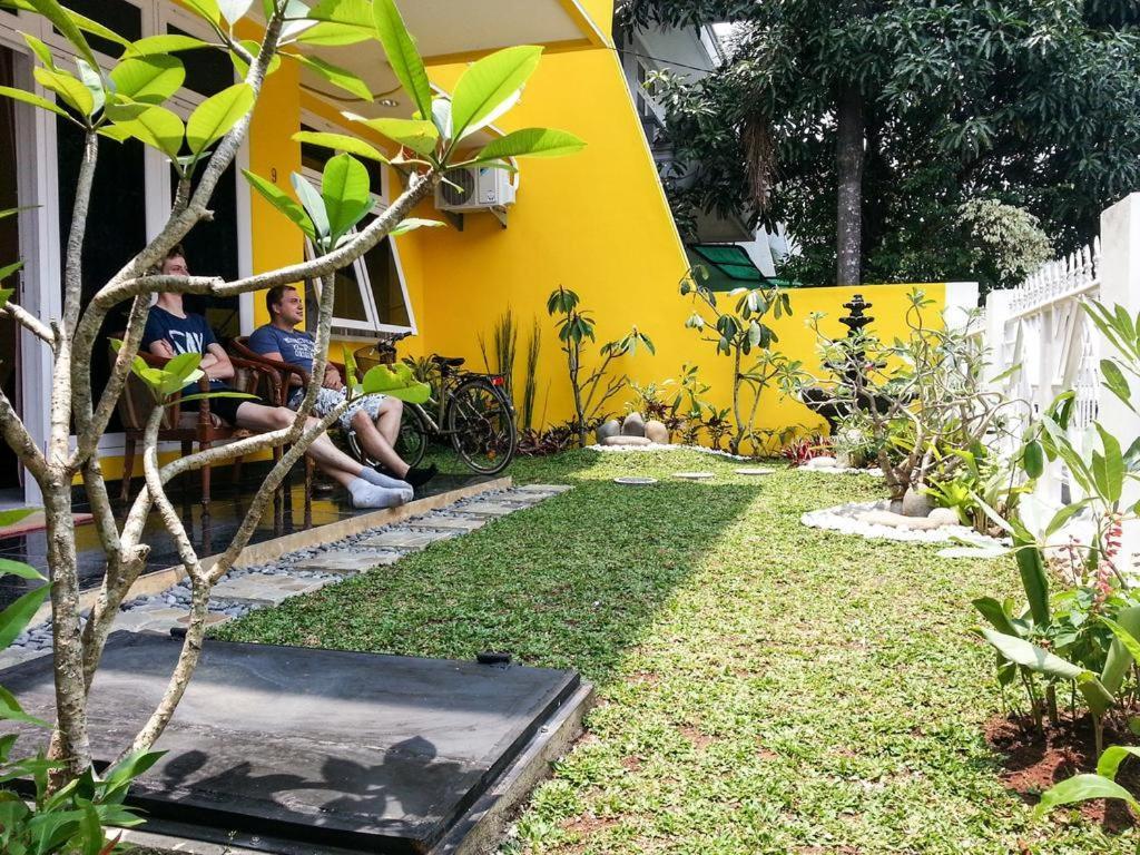 Cendana Mulia Hostel Bogor Exteriör bild