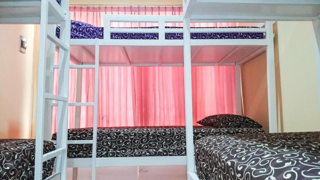 Cendana Mulia Hostel Bogor Exteriör bild